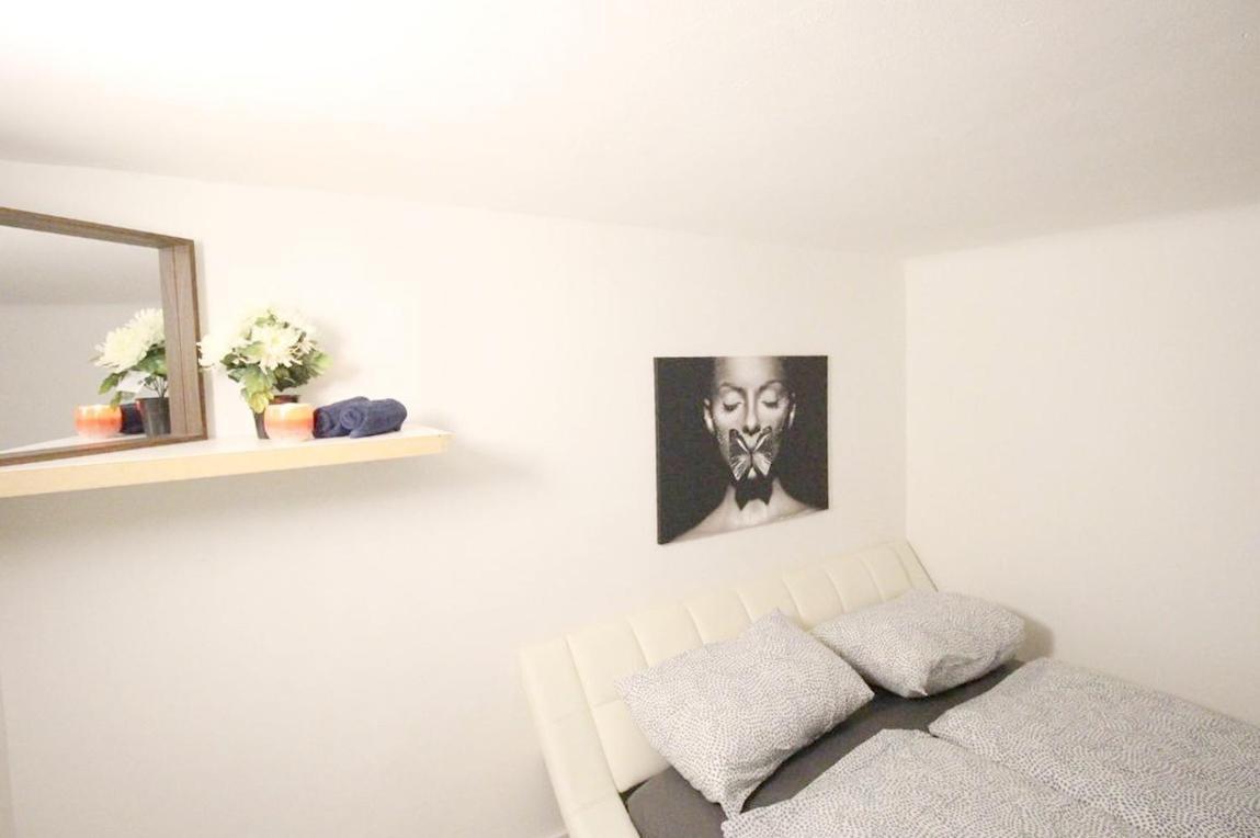 Comfortable Rooms In Akh Area Виена Екстериор снимка