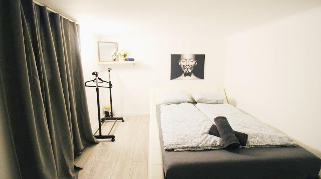 Comfortable Rooms In Akh Area Виена Екстериор снимка