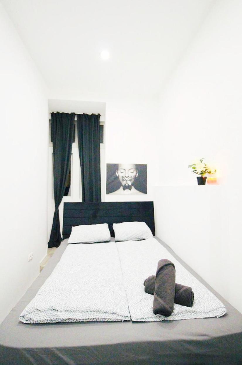 Comfortable Rooms In Akh Area Виена Екстериор снимка