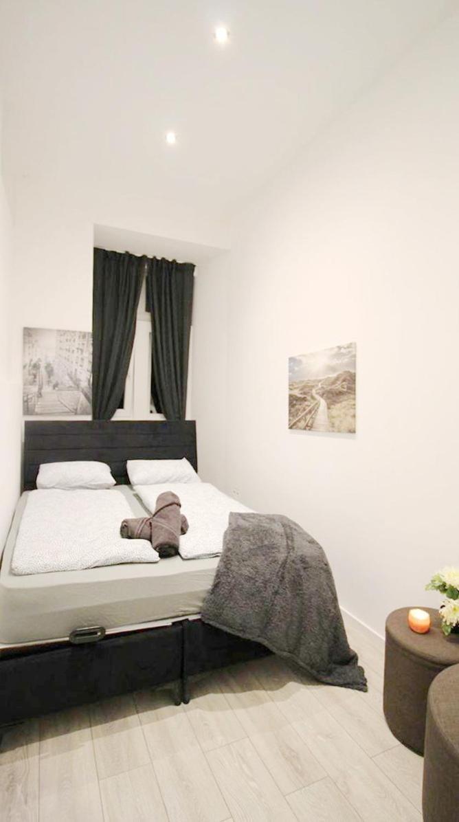 Comfortable Rooms In Akh Area Виена Екстериор снимка