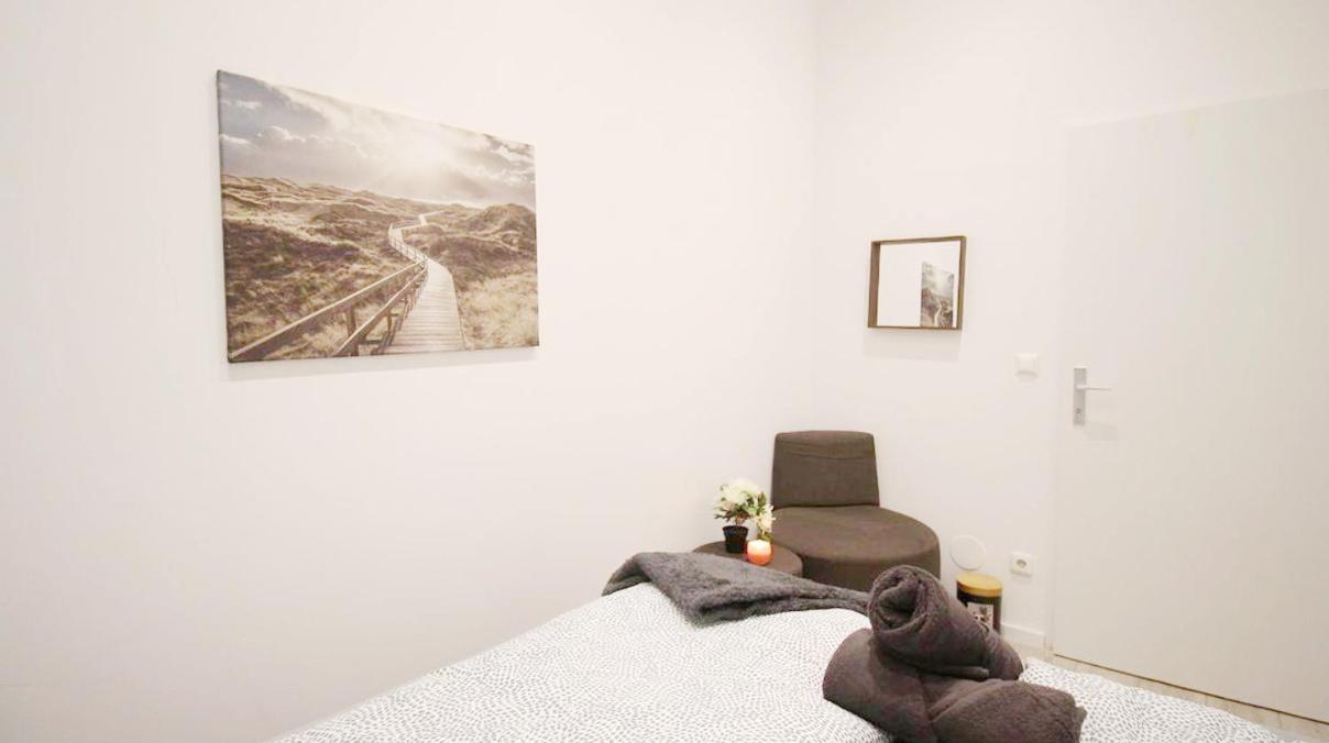 Comfortable Rooms In Akh Area Виена Екстериор снимка