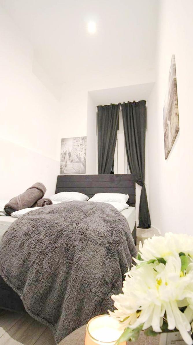 Comfortable Rooms In Akh Area Виена Екстериор снимка